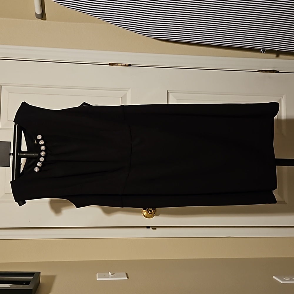 Shelby Nites Black Embelished Neck Line Zipper Closure Women's sz 18W NWT